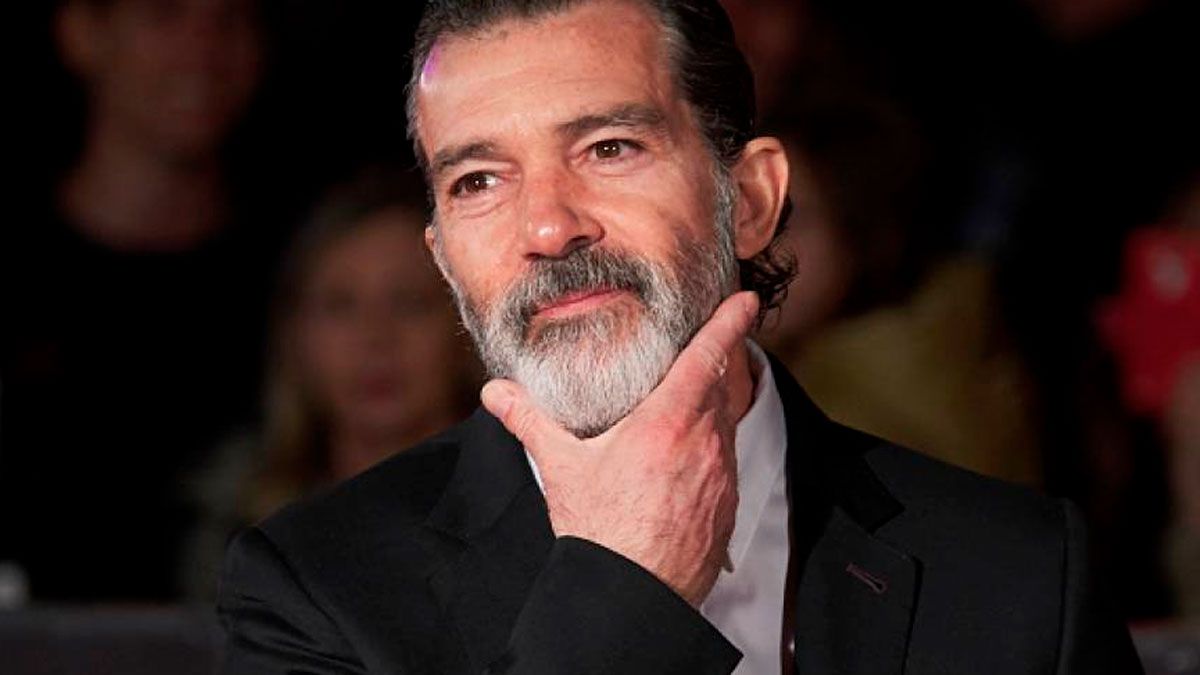 Antonio Banderas mostró una creativa imagen para contar que superó el coronavirus