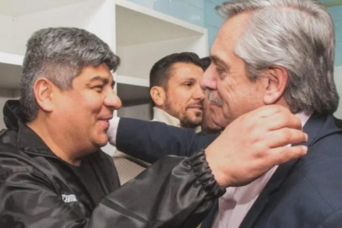 Pablo Moyano junto al presidente Alberto Fernandez. 