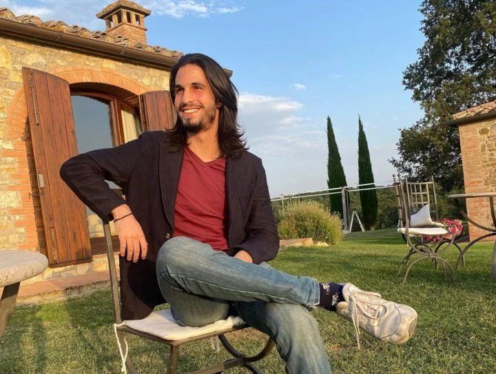 Franco es el mayor de los tres hermanos.