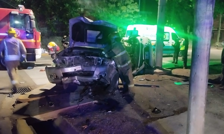 Una mujer se encuentra en estado crítico luego de chocar con un hombre en Mendoza. Una mujer se encuentra en estado crítico luego de chocar con un hombre en Mendoza.