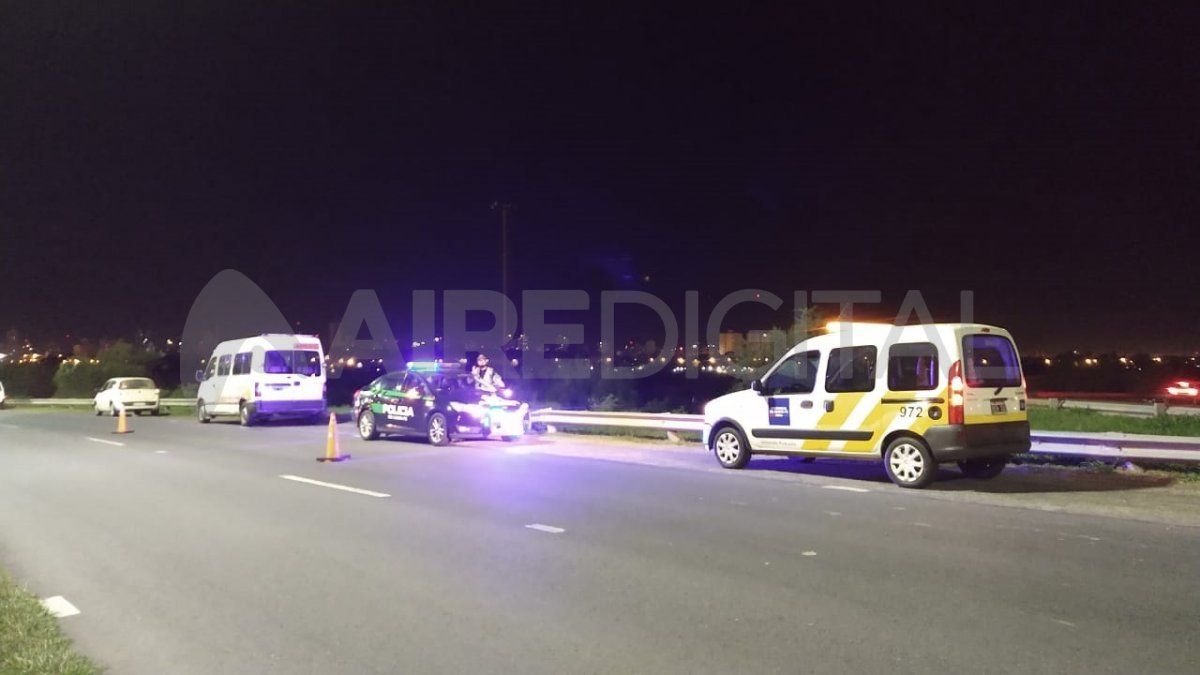 En el lugar trabajo personal de la Agencia Provincial de Seguridad Vial y de la Agencia de Investigación Criminal. 