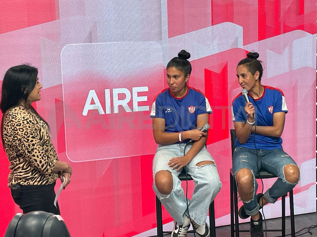 Aldana Villalba y Mara Domínguez