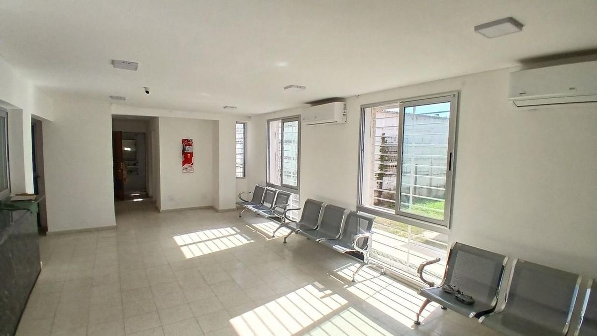 La gestión de Pullaro reconstruyó el Centro de Salud de barrio Las Vegas en Santo Tomé.