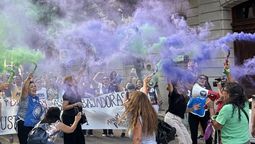 Cientos de mujeres y disidencias se movilizaron contra el ajuste y la reforma laboral.