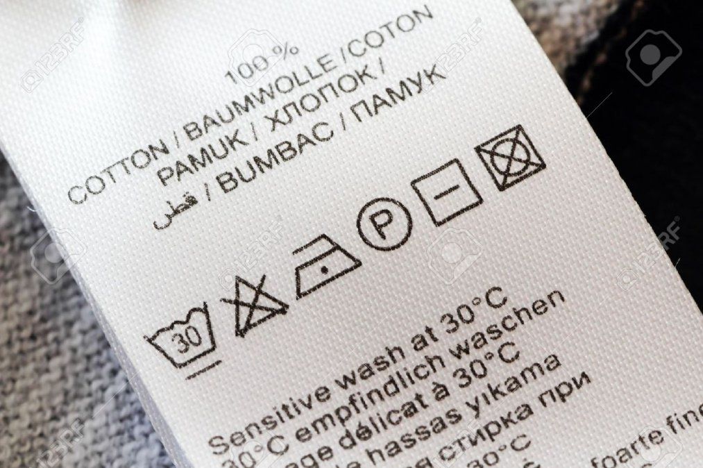 Las etiquetas de nuestras prendas tiene varias características sobre cómo cuidarlas