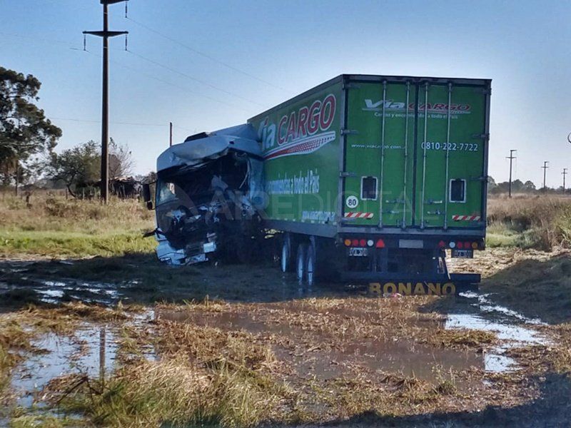 Un muerto en un trágico accidente entre dos camiones sobre ruta 11