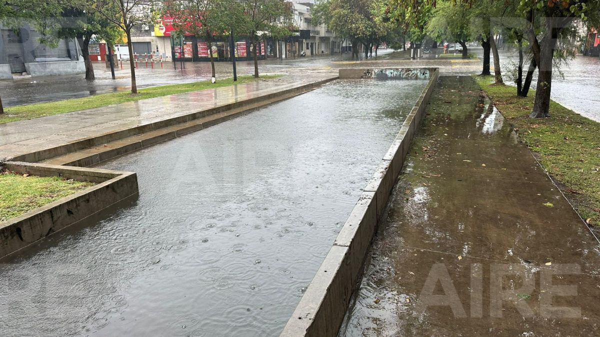 Avenida Gobernador Freyre y Catamarca. Avenida Gobernador Freyre y Catamarca.