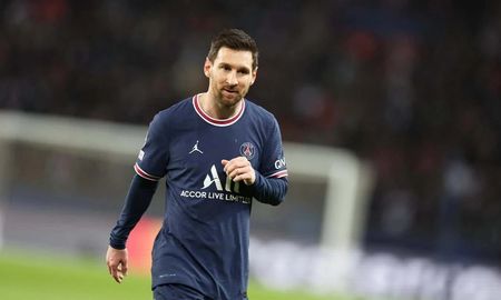 HInchas del Paris Saint-Germain critican a Lionel Messi post eliminación en Champions League ante Real Madrid y lo califican de jubilado. HInchas del Paris Saint-Germain critican a Lionel Messi post eliminación en Champions League ante Real Madrid y lo califican de jubilado.