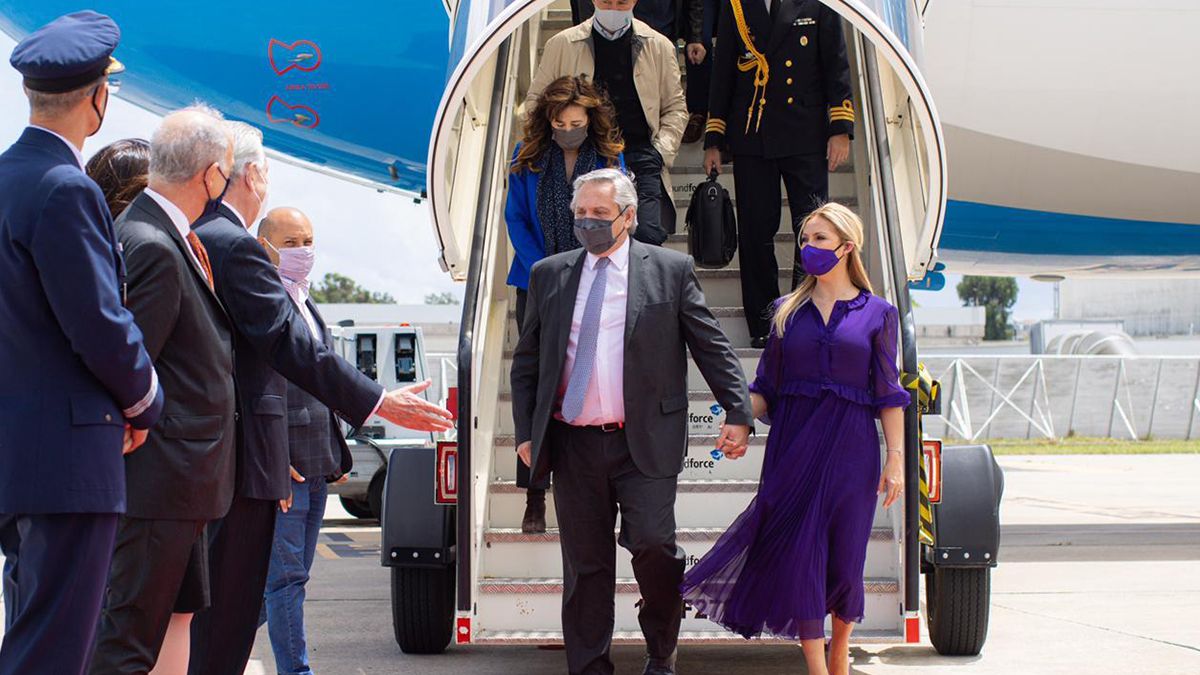 El presidente Alberto Fernández arribó este domingo por la mañana a Lisboa