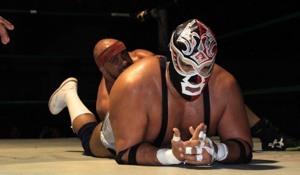 El escalofriante momento en el que el luchador mexicano Silver King murió sobre el ring