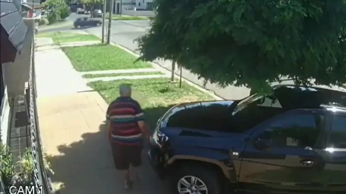 Violento robo a un jubilado en Villa Luzuriaga: Se llevaron hasta el chupete de mi hija fallecida