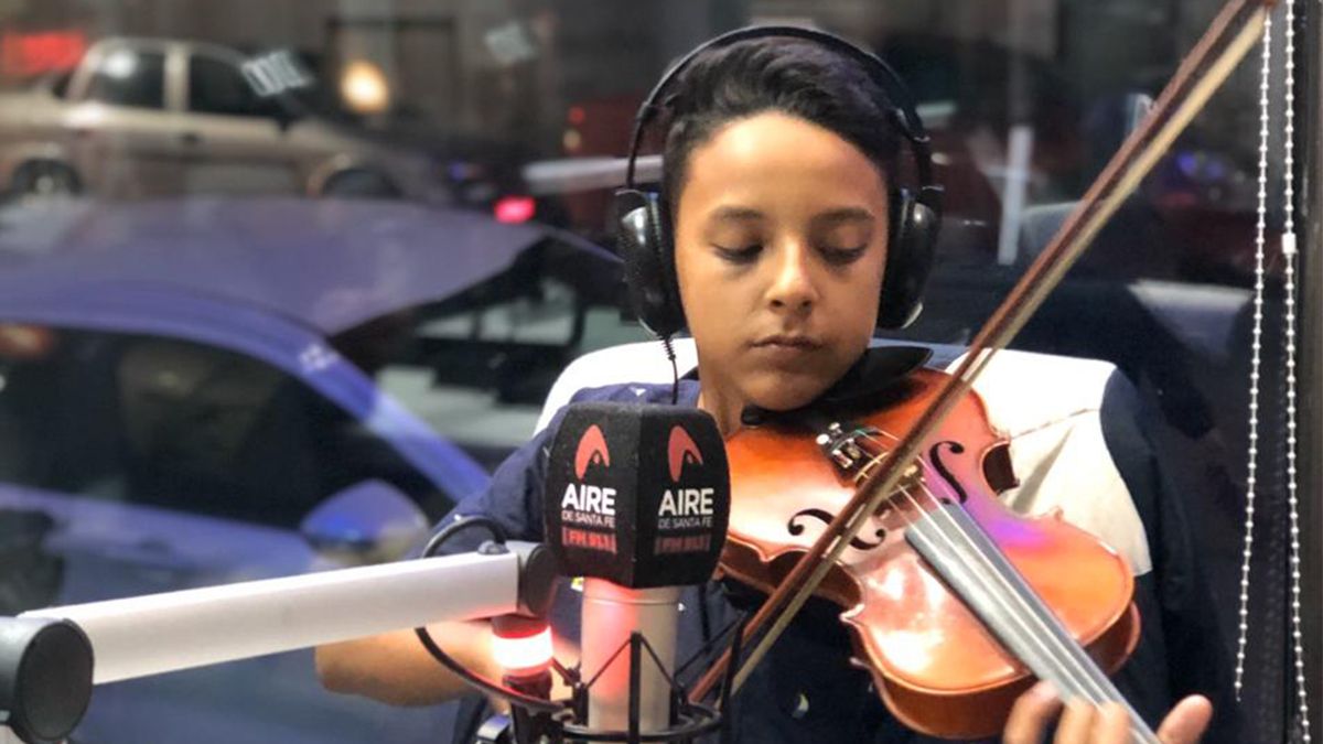 Dylan Villanueva, el pequeño violinista que se hizo viral en redes sociales