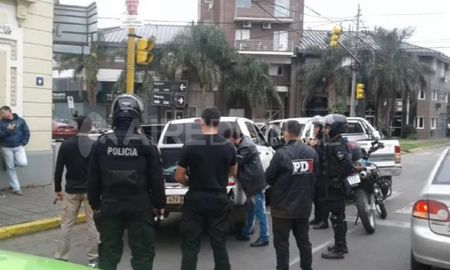 La banda de los gitanos operaba en Santa Fe, pero también lo hacía en Misiones y Corrientes. La banda de los gitanos operaba en Santa Fe, pero también lo hacía en Misiones y Corrientes.