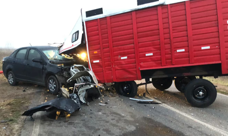 Tragedia: un choque múltiple en plena ruta, a la altura de Florencio Varela dejó un muerto y seis heridos. Tragedia: un choque múltiple en plena ruta, a la altura de Florencio Varela dejó un muerto y seis heridos.
