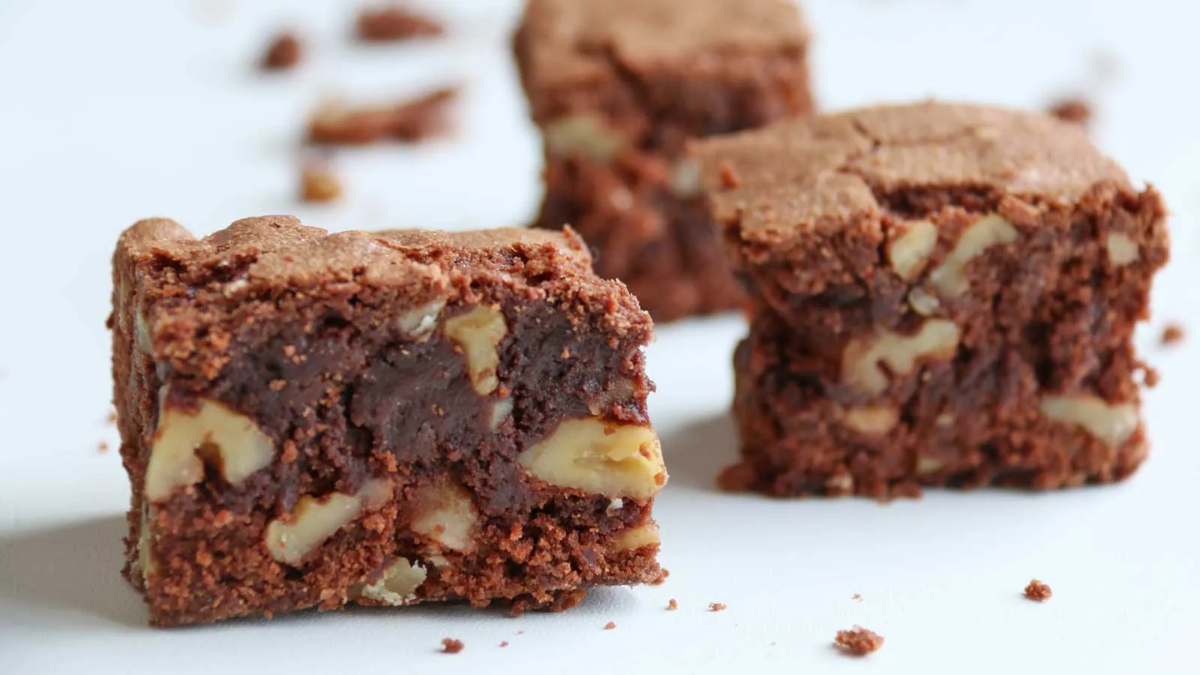 Receta de brownies de chocolate y nuez el paso a paso de Osvaldo Gross