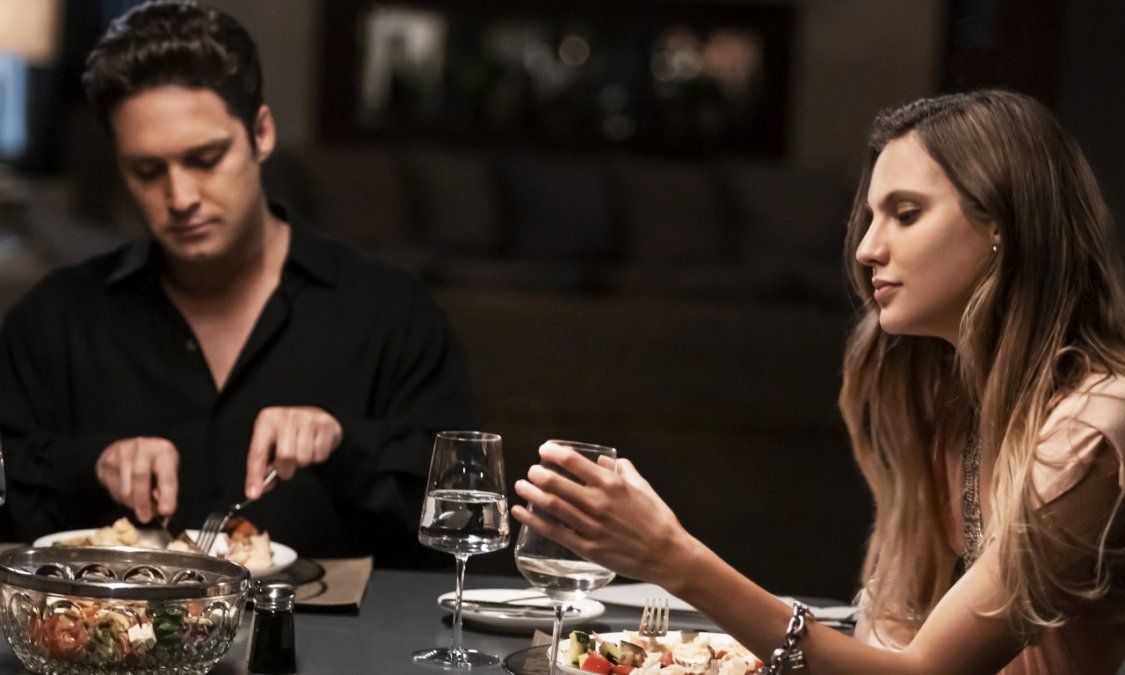 Macarena Achaga revela que para contar la historia de la forma más natural se tuvo que inspirar en vivencias propias de su adolescencia y en lo que ella supone que vivió Michelle en esos momentos.