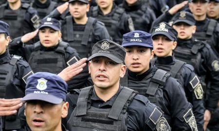 El gobernador de Santa Fe, Maximiliano Pullaro, adelantó a AIRE que esta semana se firmarán los convenios con las autoridades de la provincia de Buenos Aires y de Capital Federal. El gobernador de Santa Fe, Maximiliano Pullaro, adelantó a AIRE que esta semana se firmarán los convenios con las autoridades de la provincia de Buenos Aires y de Capital Federal.