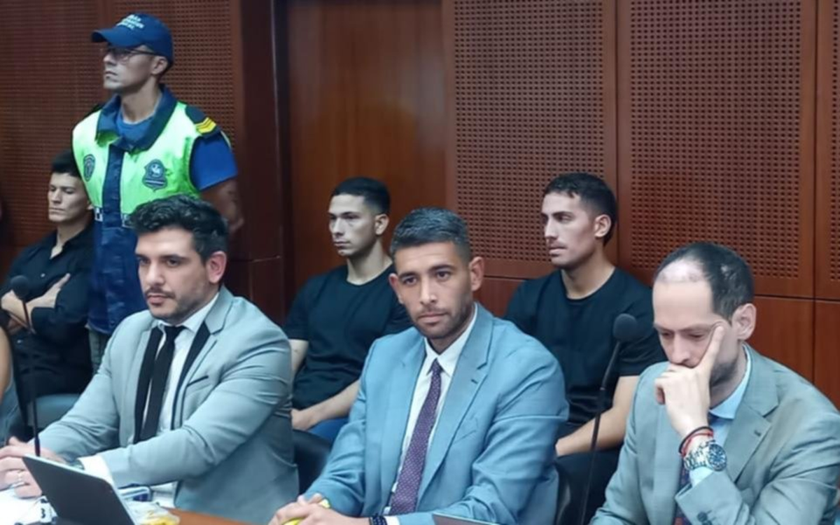 Abiel Osorio, José Florentín y Braian Cufré deberán cumplir la prisión domiciliaria por 90 días en Tucumán. Abiel Osorio, José Florentín y Braian Cufré deberán cumplir la prisión domiciliaria por 90 días en Tucumán.