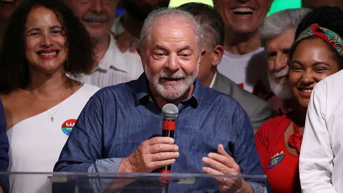 En su primer discurso como presidente electo, Lula se comprometió a proteger la Amazonia y luchar contra el cambio climático.