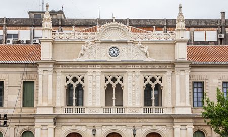 Bajo el lema defender la educación pública es defender la Patria, docentes agrupados en Adul se separan de la decisión de los nucleados en Fagdut, de la UTN. Bajo el lema defender la educación pública es defender la Patria, docentes agrupados en Adul se separan de la decisión de los nucleados en Fagdut, de la UTN.