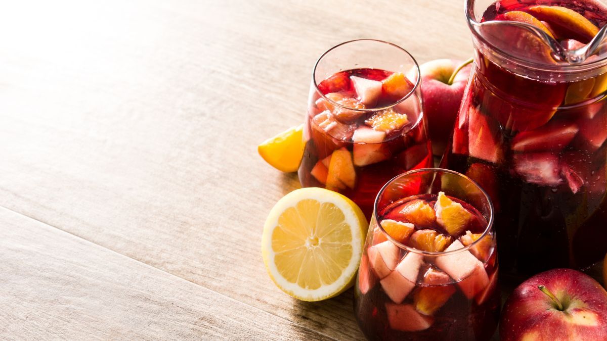 La receta para preparar y disfrutar de un tinto de verano.