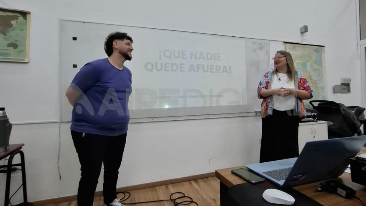 El trabajo de Lorena y Francisco surge en el contexto de un proceso de inclusión educativa. El trabajo de Lorena y Francisco surge en el contexto de un proceso de inclusión educativa.
