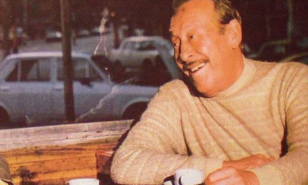 Efemérides del 27 de agosto: muere el cantante de tangos Roberto Goyeneche Efemérides del 27 de agosto: muere el cantante de tangos Roberto Goyeneche