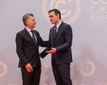 Macri y Sánchez en la Convención Marco de las Naciones Unidas sobre Cambio Climático. Diciembre 2019. Macri y Sánchez en la Convención Marco de las Naciones Unidas sobre Cambio Climático. Diciembre 2019.