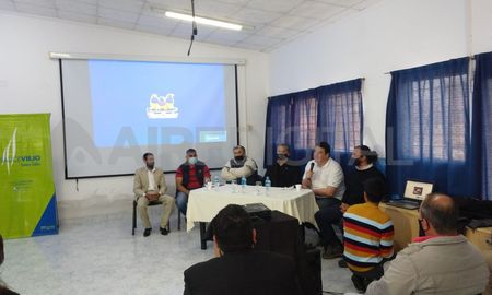 Autoridades comunales y del Inaes participaron de la presentación del proyecto sobre la planta de reciclaje de residuos Autoridades comunales y del Inaes participaron de la presentación del proyecto sobre la planta de reciclaje de residuos