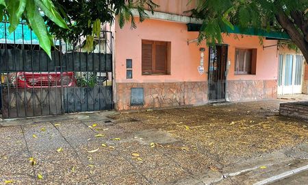 Este martes al mediodía, los familiares del comerciante recibieron el parte médico y lo único que pudieron informar a AIRE es que “está en mano de Dios”. Este martes al mediodía, los familiares del comerciante recibieron el parte médico y lo único que pudieron informar a AIRE es que “está en mano de Dios”.
