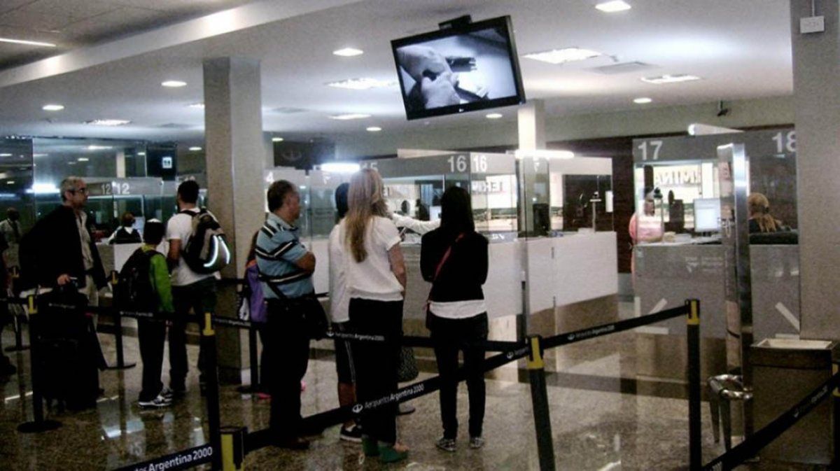 Suspendieron el otorgamiento de visas a países con circulación de coronavirus