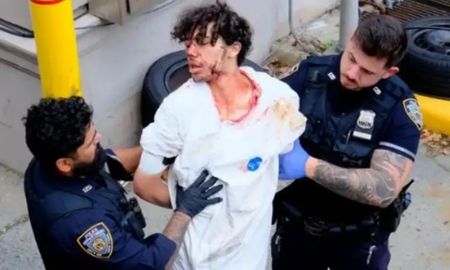 El joven decapitó al novio de su madre y puso su cerebro en una licuadora. El joven decapitó al novio de su madre y puso su cerebro en una licuadora.