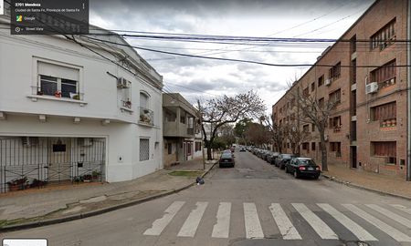 Mendoza y San Juan: las esquina donde los policías interceptaron a los adolescentes Mendoza y San Juan: las esquina donde los policías interceptaron a los adolescentes