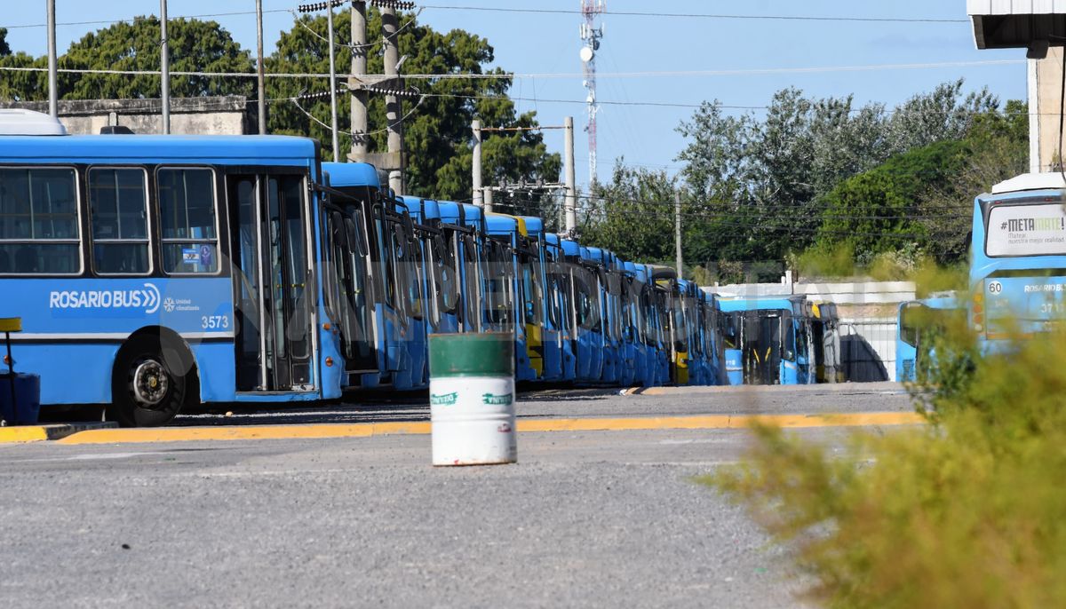 Una colectivera fue atacada a tiros mientras conducía en Rosario y por este motivo