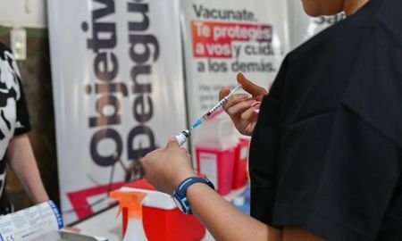 Santa Fe es una de las pocas provincias que brindó información oficial sobre compra de insumos para combatir el dengue. Santa Fe es una de las pocas provincias que brindó información oficial sobre compra de insumos para combatir el dengue.