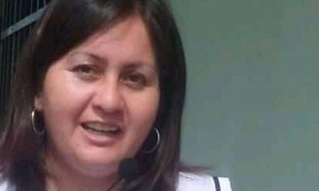 Vanesa Castillo fue asesinada el mediodía del 15 de febrero de 2018, en la puerta de la escuela Victoriano Montes de Alto Verde. Vanesa Castillo fue asesinada el mediodía del 15 de febrero de 2018, en la puerta de la escuela Victoriano Montes de Alto Verde.