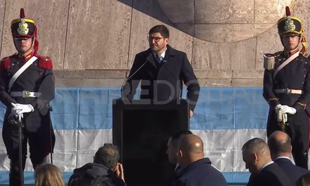 El acto oficial por el Día de la Independencia será encabezado por el gobernador Maximiliano Pullaro. El acto oficial por el Día de la Independencia será encabezado por el gobernador Maximiliano Pullaro.