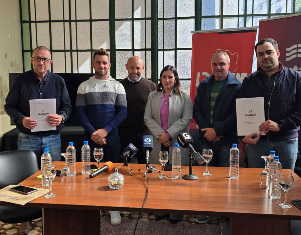 “Son recursos de los santafesinos que vuelven a distintos sectores productivos”, afirmó el ministro de Desarrollo Productivo, Gustavo Puccini.