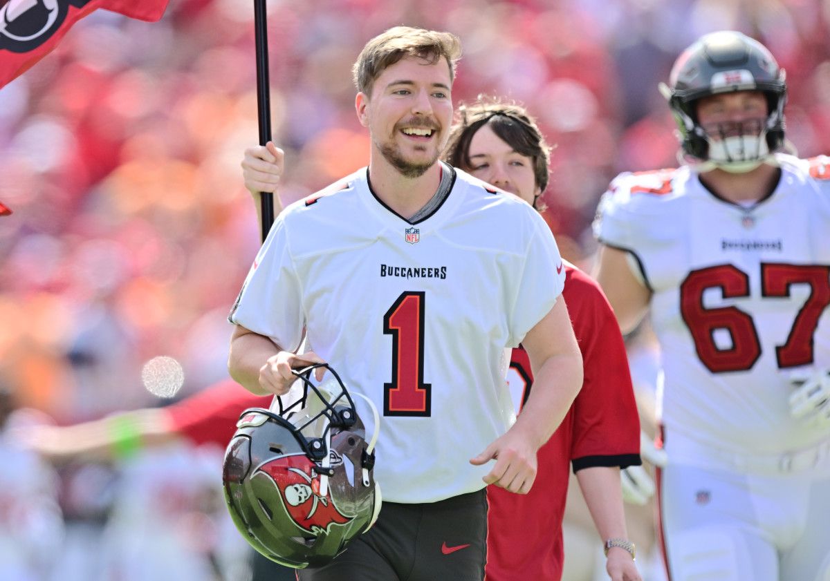 MrBeast fue jugador de la NFL por dos días. MrBeast fue jugador de la NFL por dos días.