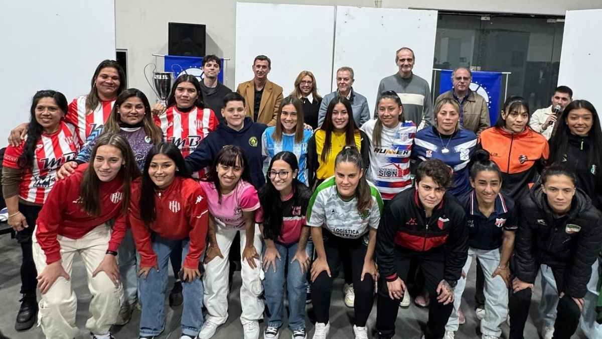 Se presentó la Copa Túnel Subfluvial femenina. Foto: Liga Paranaense de Fútbol.