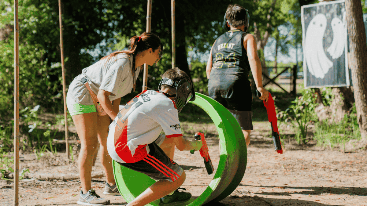 Juegos grupales son parte de la dinámica que presenta Tigre Joven en cada viaje de egresados. Juegos grupales son parte de la dinámica que presenta Tigre Joven en cada viaje de egresados.