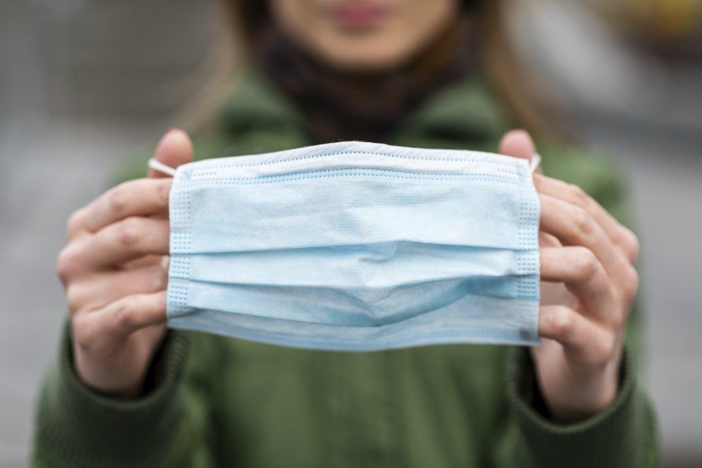 Alerta en Europa: volvió el barbijo y el confinamiento a Reino Unido