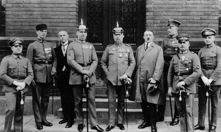 Efemérides del 30 de enero: en 1933 Adolf Hitler llega al poder en Alemania Efemérides del 30 de enero: en 1933 Adolf Hitler llega al poder en Alemania