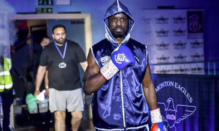 Sherif Lawal, un boxeador londinense de 29 años, perdió la vida en el ring durante su debut como profesional Sherif Lawal, un boxeador londinense de 29 años, perdió la vida en el ring durante su debut como profesional