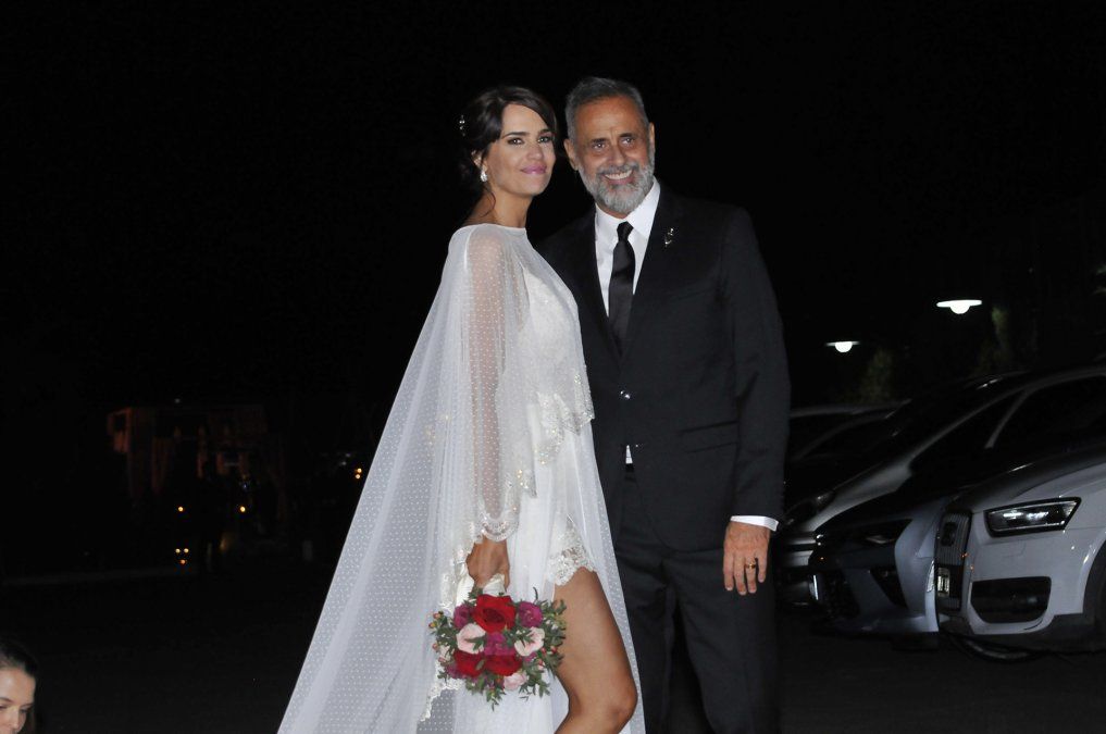 Romina Pereiro y Jorge Rial en su casamiento.