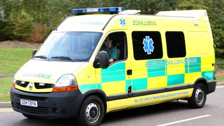 Un paramédico publica la indignante nota que le dejaron en la ambulancia para criticarlo