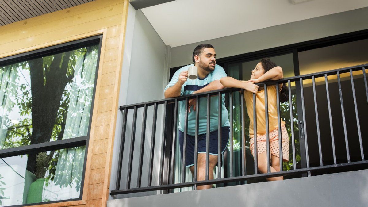 El afuera en el adentro: comodines en el juego de sobrevivir al encierro