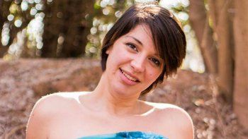 Florencia tenía 35 años. Su cuerpo fue encontrado en una zona de pastizales, a metros de la ruta provincial 13. 