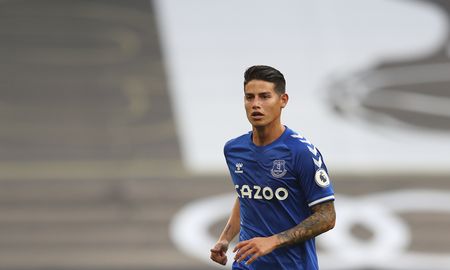 James Rodríguez se presentó en el Everton inglés en el triunfo ante Tottenham en la primera fecha de la Premier League 20-21. James Rodríguez se presentó en el Everton inglés en el triunfo ante Tottenham en la primera fecha de la Premier League 20-21.