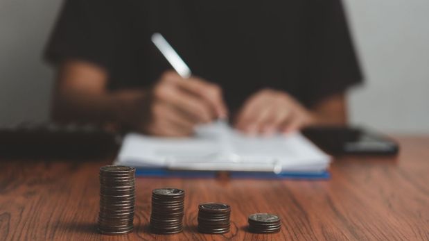 El plan de desendeudamiento en Santa Fe ya superó las 6.000 adhesiones. El Gobierno busca aliviar el impacto de las deudas sobre los salarios.